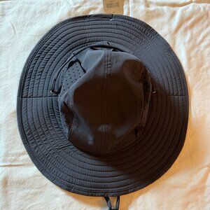 Duluth Trading Co Women’s Black Crusher Bucket Sun Hat Small NWT Lightweight Out